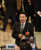 工信部苗圩：新能源汽車未來(lái)還會(huì)繼續(xù)呈現(xiàn)高速增長(zhǎng)