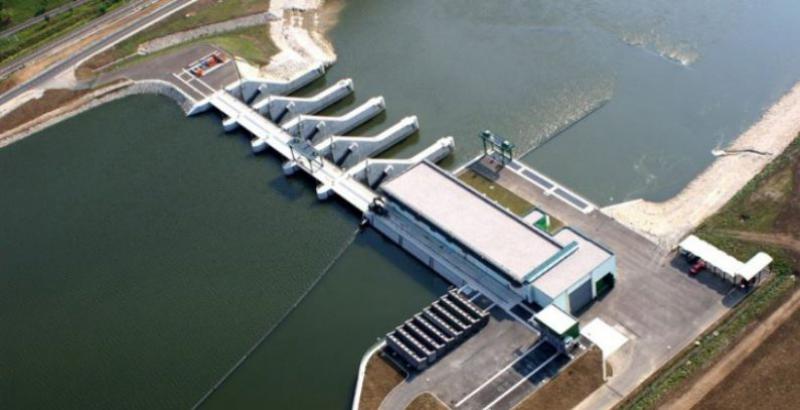 2017年，由于電力產量縮減10％，HSE的凈利潤下降56％