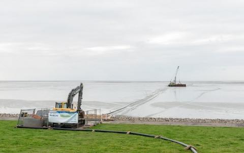 歐洲投資銀行（EIB）已與歐洲領(lǐng)先的電力傳輸系統(tǒng)運營商TenneT簽署了1億歐元的融資協(xié)議