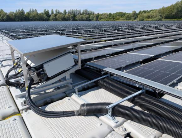 法國建成歐洲最大浮動(dòng)光伏電站 裝機(jī)容量74.3兆瓦