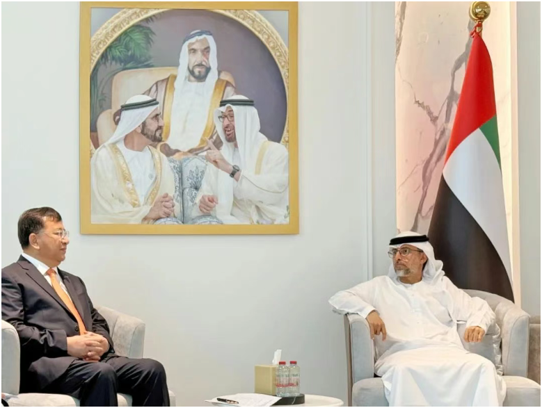 中國鐵建董事長戴和根與阿聯酋能源與基礎設施部部長蘇海爾·穆罕默德·馬茲魯伊舉行會談