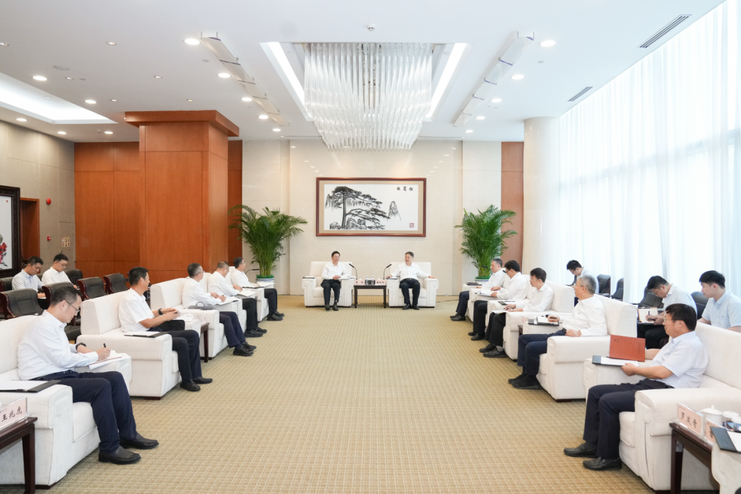 溫樞剛張文峰會見哈電集團董事長黃偉、總經(jīng)理劉清勇